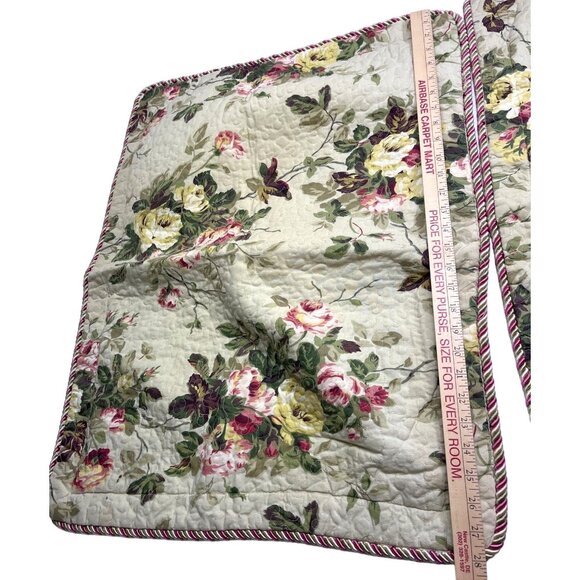 2 Matching JCPenney home Pillow Shams 23x28 40c - Picture 3 of 9